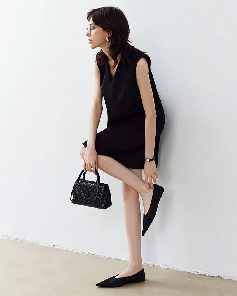 Triacetate V Neck Sleeveless Dress with Silk Lining